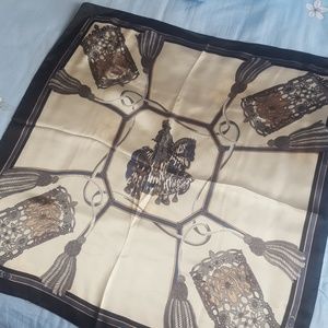 NWOT Beautiful scarf